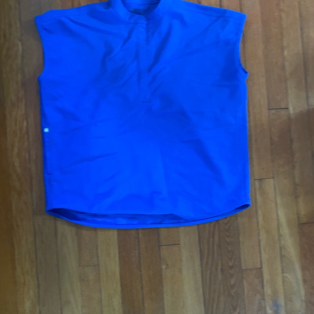 Figs scrub top size small oversized